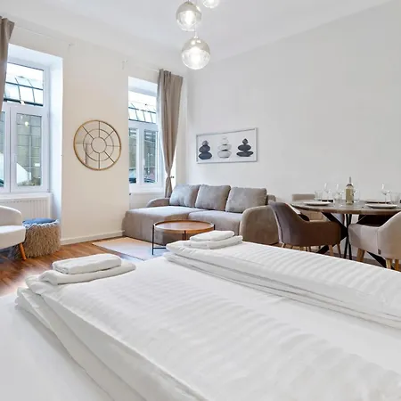 Cozy City Apartment - 15 Min To City-Centre - Contactless 24H Check-In Viena Exterior foto