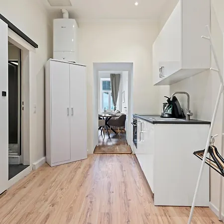 Cozy City Apartment - 15 Min To City-Centre - Contactless 24H Check-In Viena Exterior foto