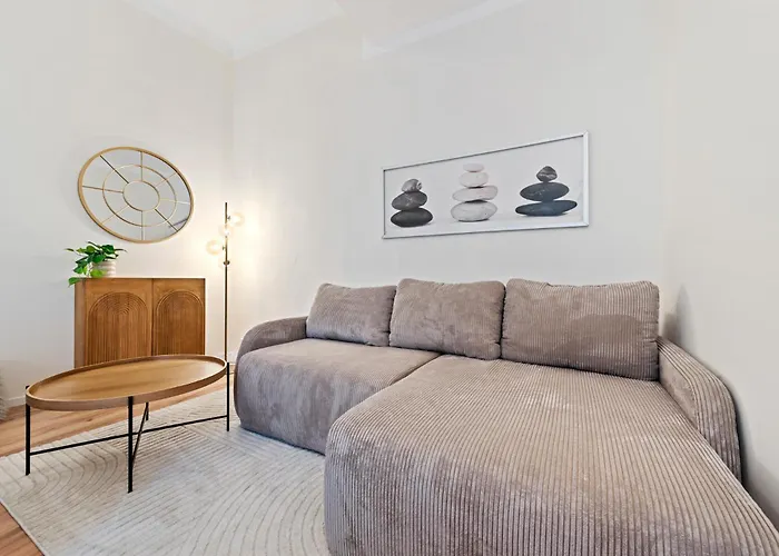 Cozy City Apartment - 15 Min To City-Centre - Contactless 24H Check-In